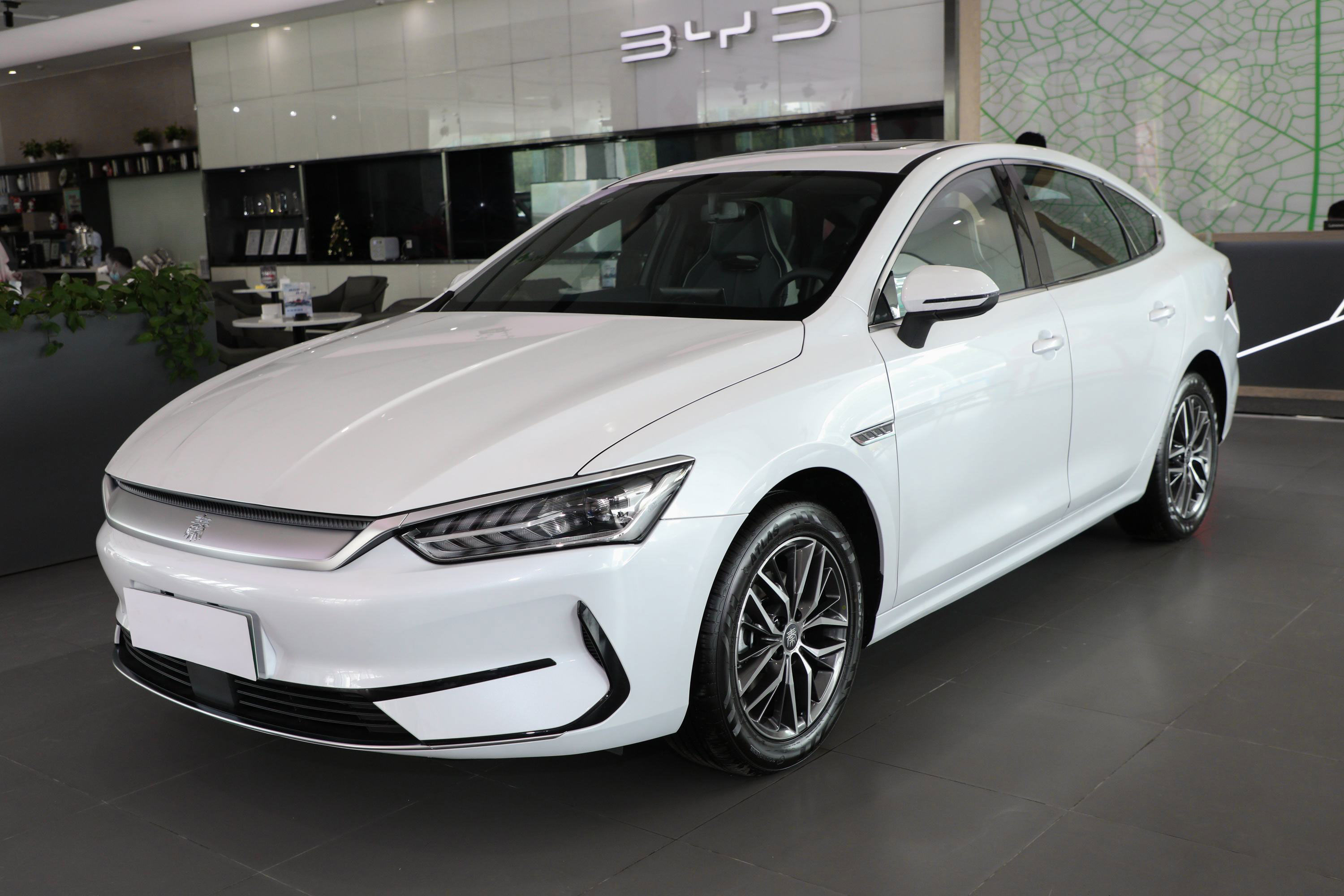 BYD Qin Plus 2021 EV 400KM Luxury